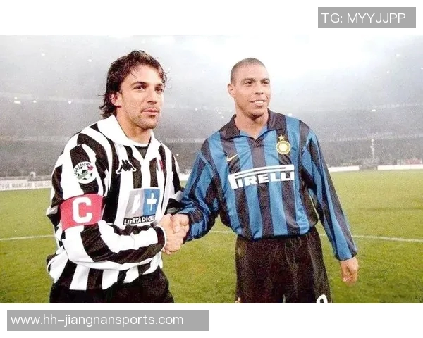 世界足球女神闪耀绿茵场 盘点最具影响力的女球星及其传奇成就 世界足球女神闪耀绿茵场 盘点最具影响力的女球星及其传奇成就